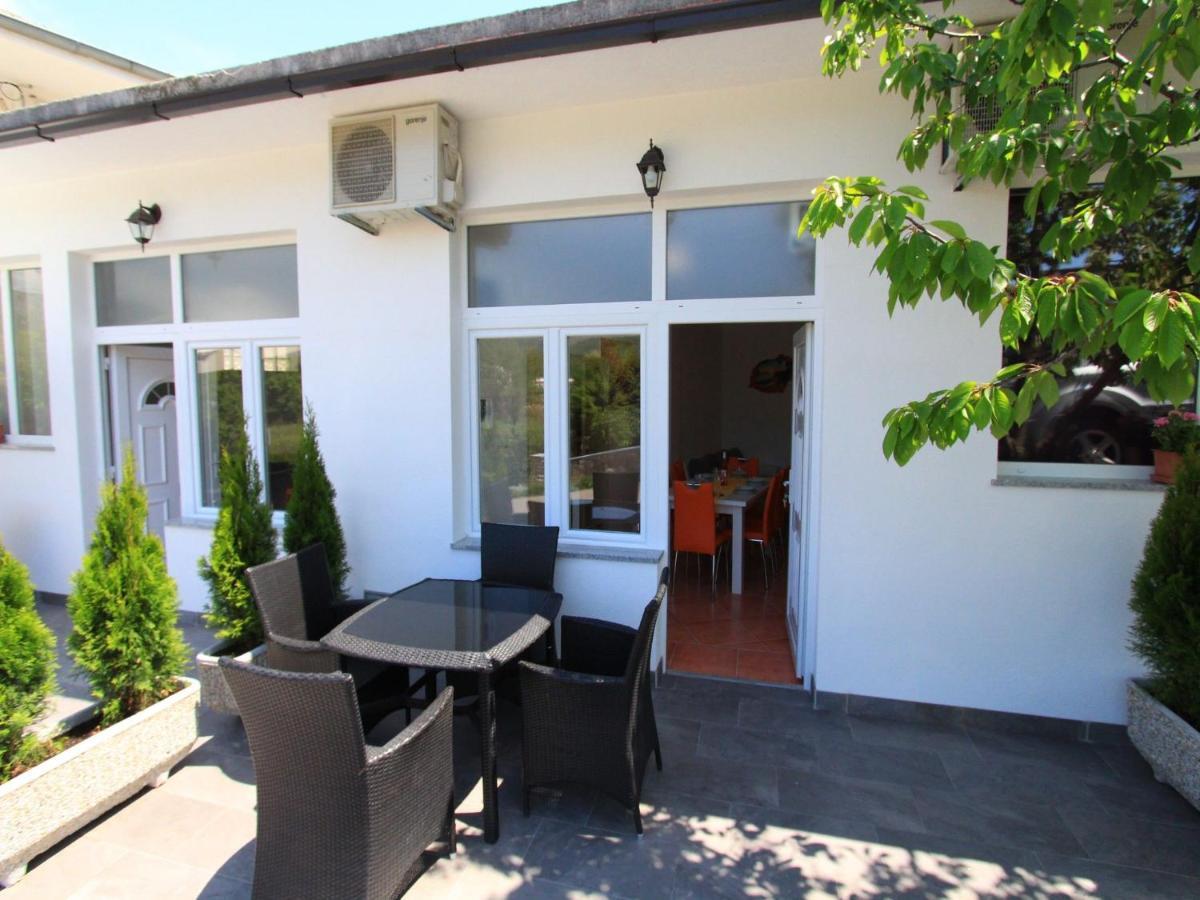 Apartments Nero Novi Vinodolski Exterior foto